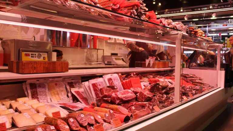 Entenda a Cadeia da Carne Suína: Produção e Distribuição